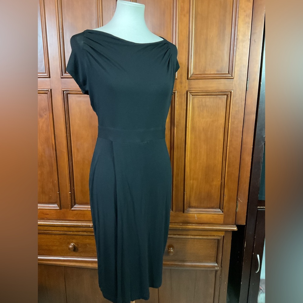 Cabi Women’s Solid Black Short Sleeve Fitted Cut Dress Size Small EUC As Picture